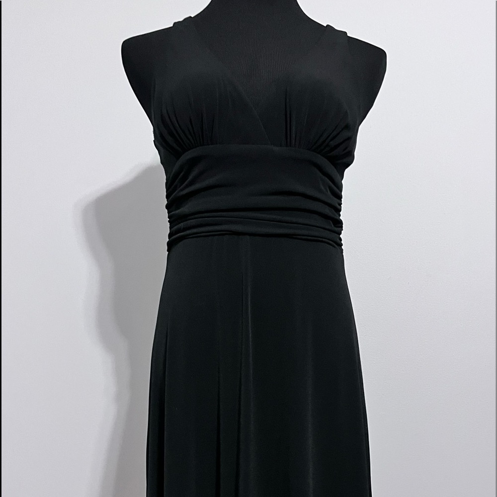 Laundry by Shelli Segal black beautiful dresses Size 6